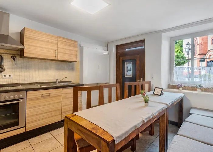 Zum Burgfried * Neuerburg (Bitburg-Prum)